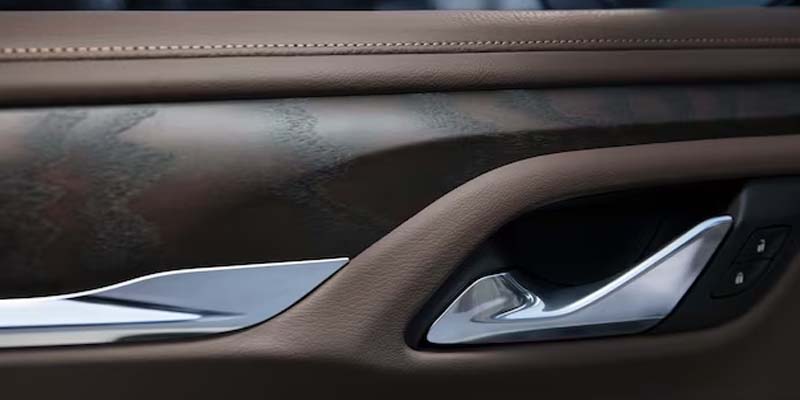 2023 GMC Yukon grab handle