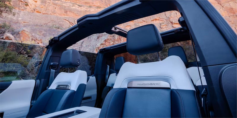 2024 GMC Hummer-EV seats