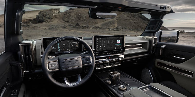 2025 GMC Hummer-EV-Pickup interior img